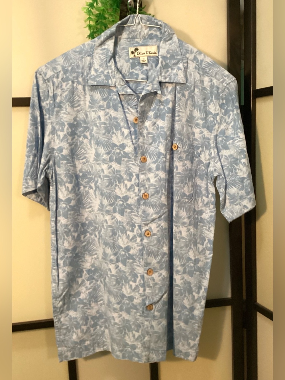 Oliver & Burke s/s shirt. Size M